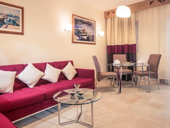 Superior Suite, 1 King Bed (Pool Side)
