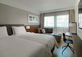 Superior Room, 2 Twin Beds, Courtyard View