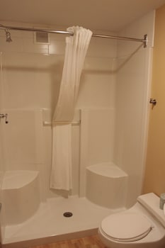 Standard King Room - Non-Smoking, Parking Lot View