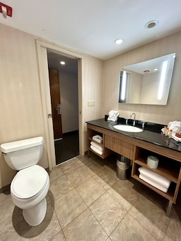 Streamside Deluxe Double Room - Private Balcony Overlooking Stream