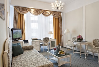 Junior Suite, City View