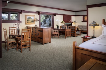 Suite (Robinson)
