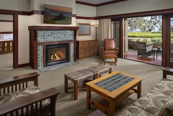 Suite (Palisade)