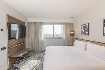 Classic Room, 1 King Bed (Castle View)