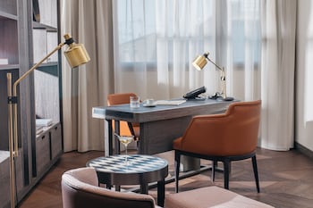 Presidential Suite, 1 Twin Bed