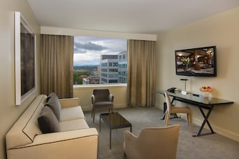 1 King Penthouse City View