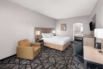 Standard Room, 1 King Bed