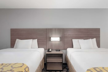 Standard Room, 2 Queen Beds, Smoking