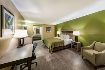Standard Room, 1 King Bed, Non Smoking