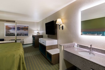 Standard Room, 1 King Bed, Non Smoking