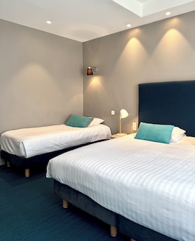 Superior Room, Multiple Beds, Non Smoking (Larger Room)