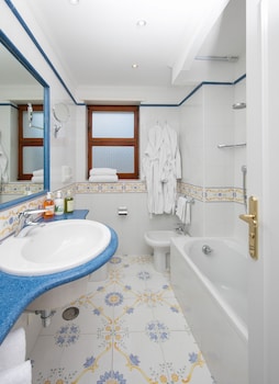Basic Double or Twin Room
