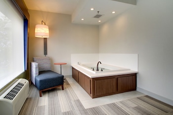 Suite, 1 Bedroom, Jetted Tub