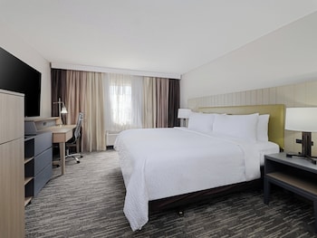 Standard Room, 1 King Bed