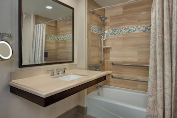 Resort View. Wheelchair accessible with tub and option for hearing accessibility.  1 king bed.