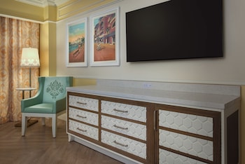 Garden Room - Club Level Access