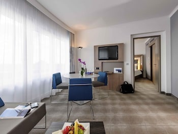 Suite, 1 Double Bed with Sofa bed