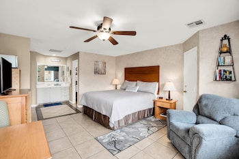 Standard King Room