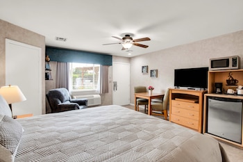 Standard King Room