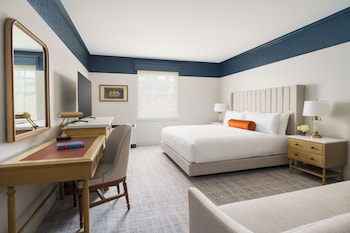 Standard Room, 1 King Bed