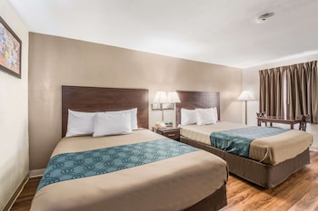 Standard Room, 2 Queen Beds, Non Smoking