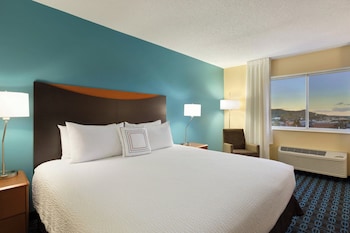 Room, 1 King Bed, Hearing Accessible (Accessible Bathtub & Transfer Shower)