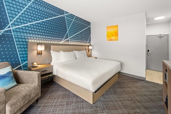 Standard Room, 1 King Bed, Non Smoking