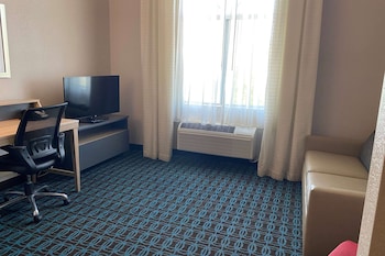 Room, 2 Queen Beds, Non Smoking