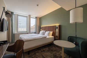 Superior single room