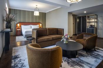 Junior Suite, 1 King Bed