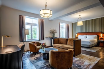 Junior Suite, 1 King Bed