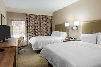 Room, 2 Queen Beds (Roll-In Shower)