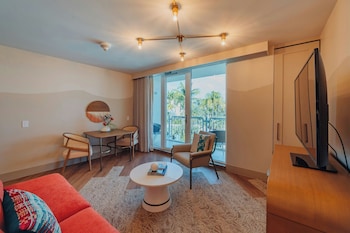 Suite, 1 Bedroom, Garden View