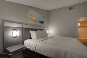 Suite, 1 King Bed, Non Smoking