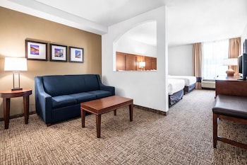 Suite, 2 Double Beds, Non Smoking