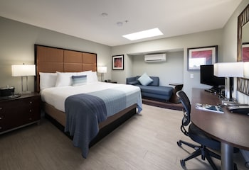 Standard Room, 1 King Bed