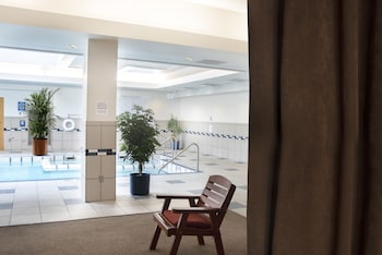 Room, 1 King Bed, Poolside