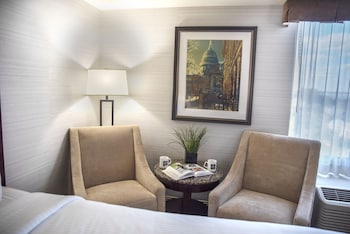 Club Room, 2 Queen Beds, Club Lounge Access, City View