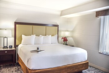 Club Suite, 1 King Bed, Hot Tub