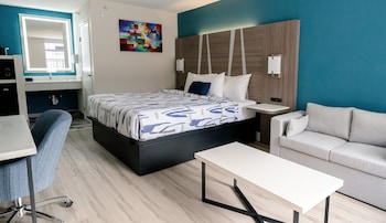 Standard Single Room, 1 King Bed, Non Smoking