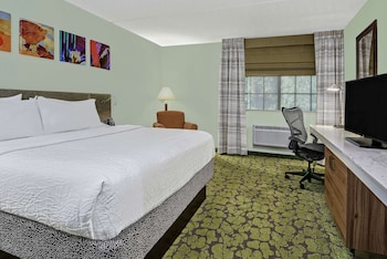 One King Bed, Non-Smoking, Accessible