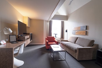 Loft, 1 Bedroom, Balcony, Mountain View