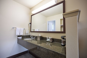 Double queen room