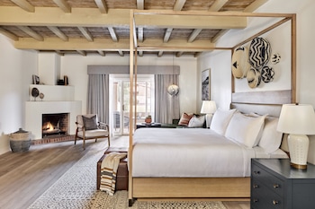 Studio Suite, 1 King Bed (Casita)