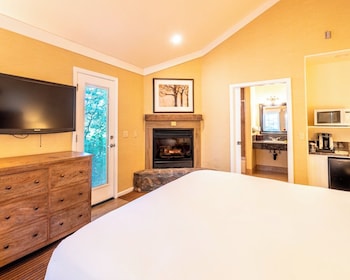 Cottage, 1 King Bed