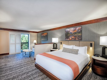 Suite, 1 King Bed (Spa)
