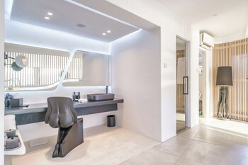 Mykonos Honeymoon Luxury Suite Hot Tub