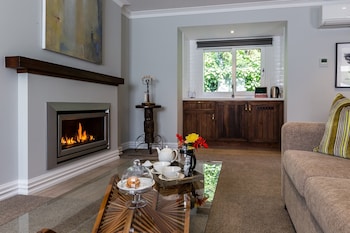 Cottage Suite