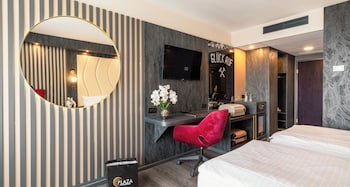 Deluxe Double Room, Garden View