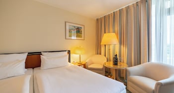 Superior Room, Garden View